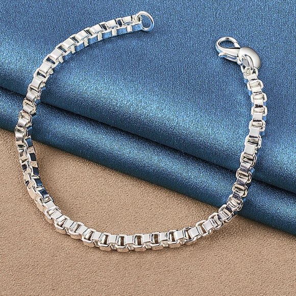 Beautiful Venetian Box Style Ladies Bracelet Stamped .925 Solid Sterling Silver - Picture 2 of 6